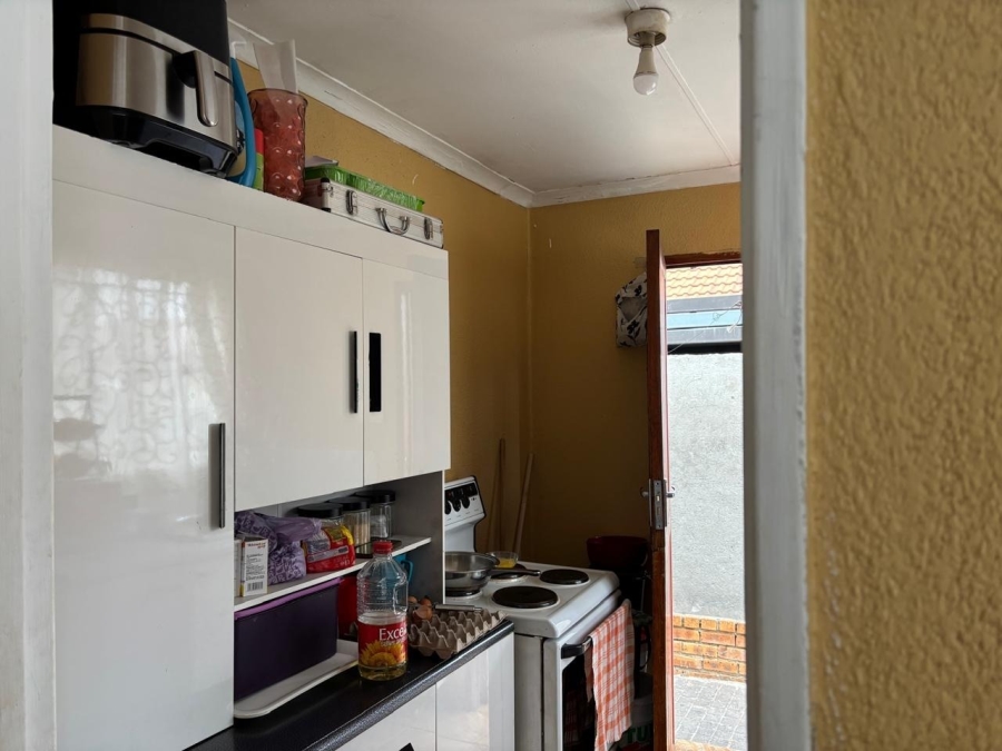 2 Bedroom Property for Sale in Geelhoutpark North West